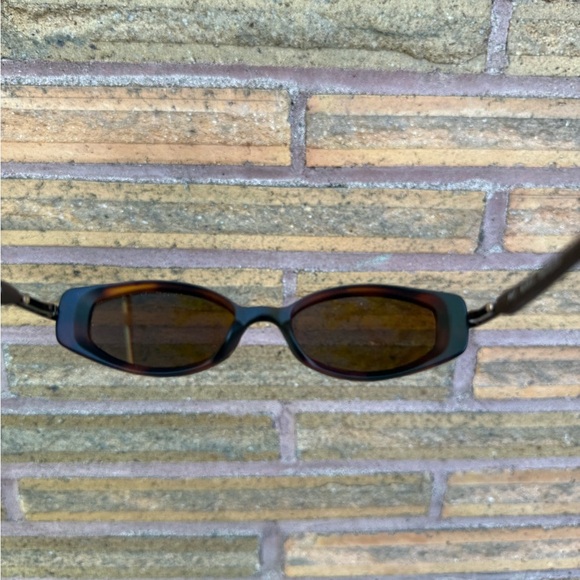 Maui Jim Hana MJ-124 10 Tortoise Polarized Sunglasses - Picture 5 of 7